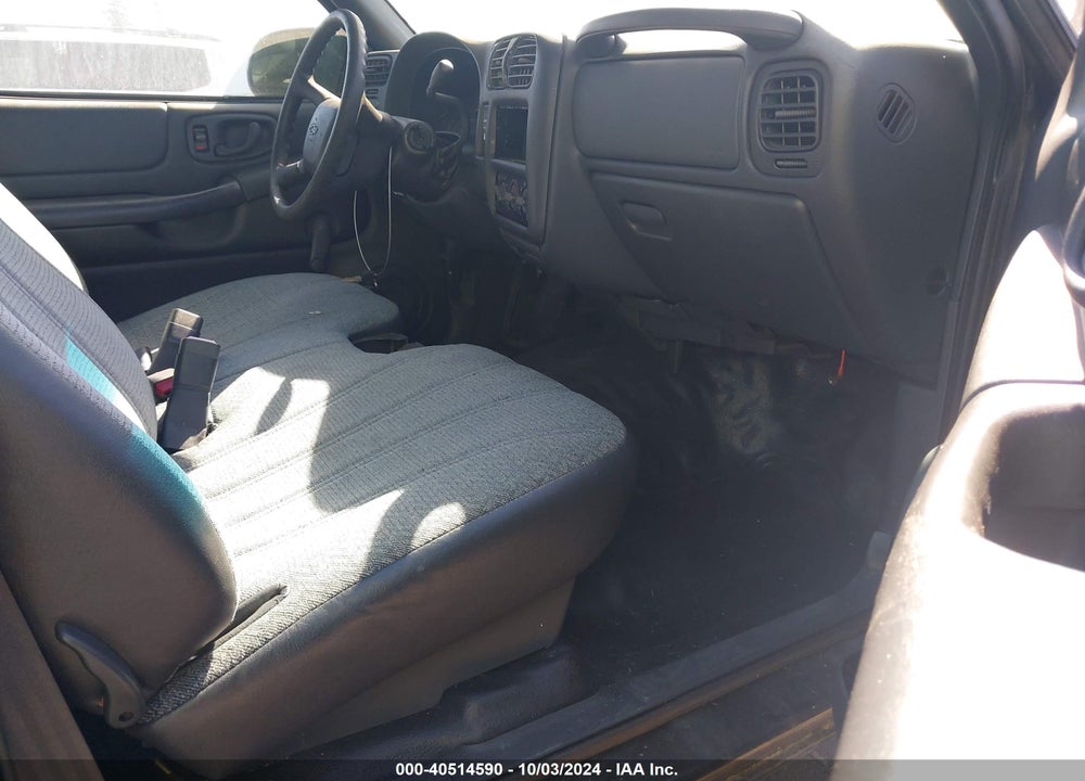 2000 CHEVROLET S-10 VIN: 1GCCS145XYK260134