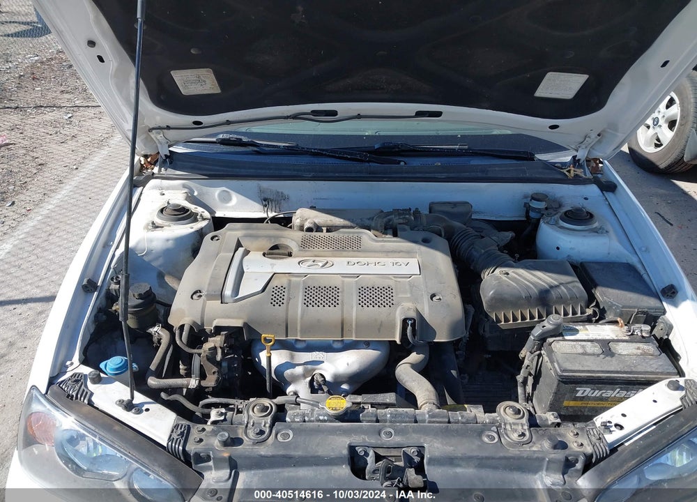 2004 HYUNDAI ELANTRA GLS/GT VIN: KMHDN46D24U762082