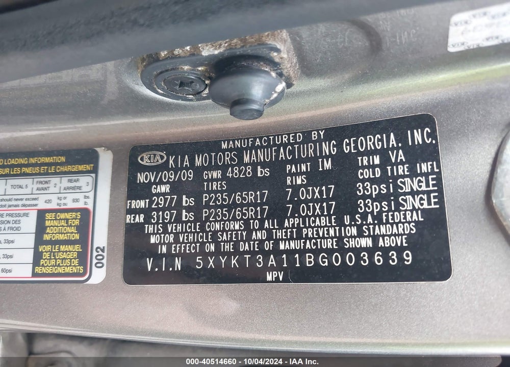 2011 KIA SORENTO LX VIN: 5XYKT3A11BG003639