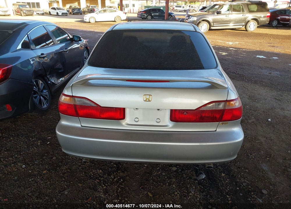 1998 HONDA ACCORD EX V6 VIN: 1HGCG1657WA014435