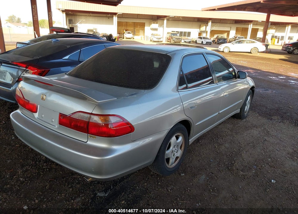 1998 HONDA ACCORD EX V6 VIN: 1HGCG1657WA014435