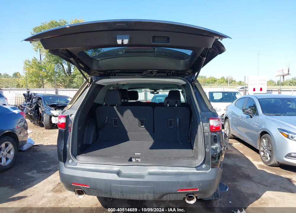 2021 CHEVROLET TRAVERSE FWD LS VIN: 1GNERFKW1MJ202322