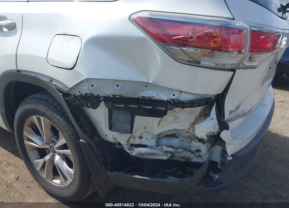 2016 TOYOTA HIGHLANDER LE PLUS V6 VIN: 5TDBKRFH2GS345588