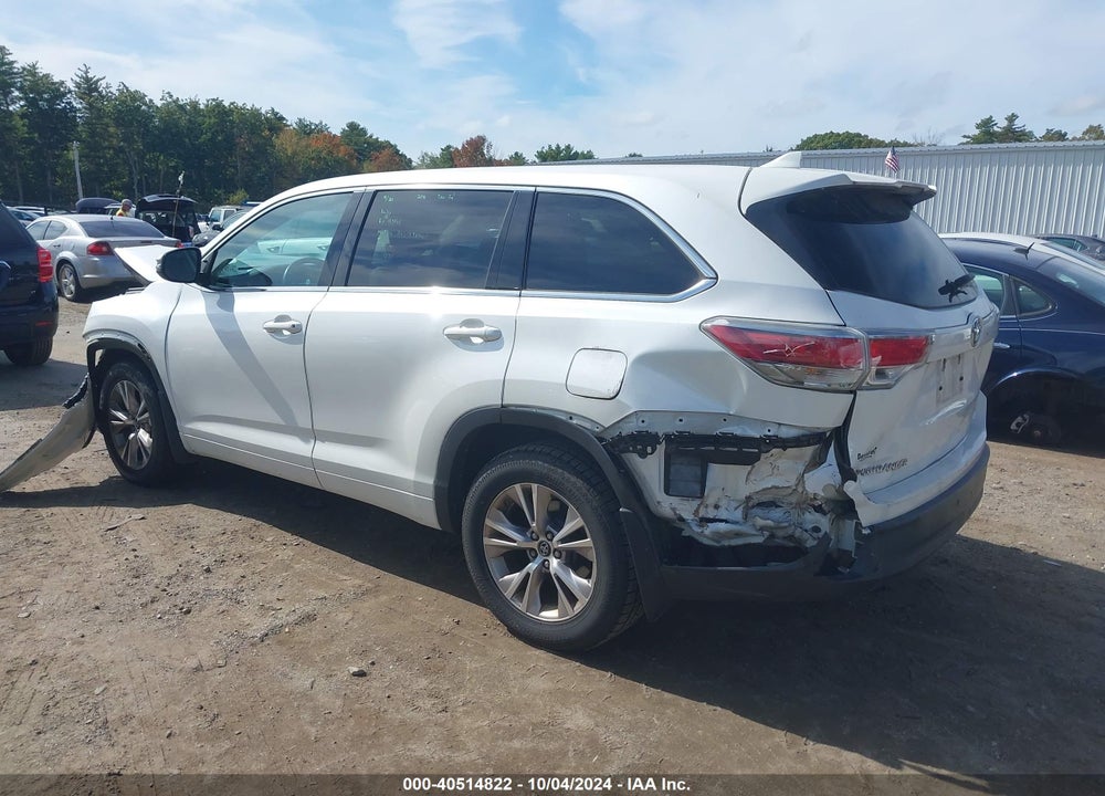 2016 TOYOTA HIGHLANDER LE PLUS V6 VIN: 5TDBKRFH2GS345588
