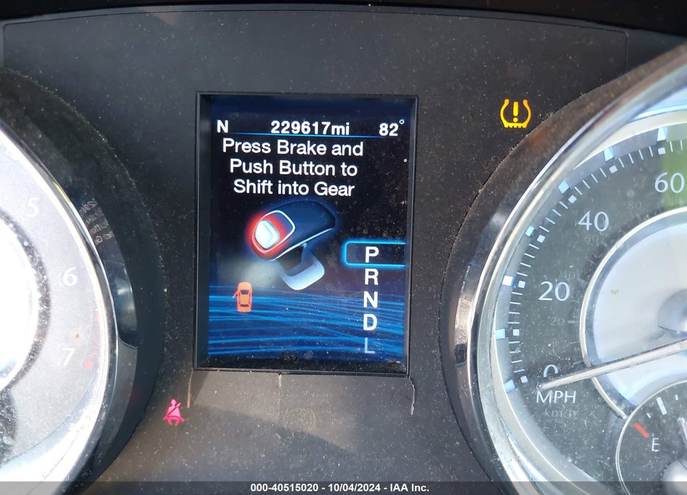 2012 CHRYSLER 300 VIN: 2C3CCACG5CH195956