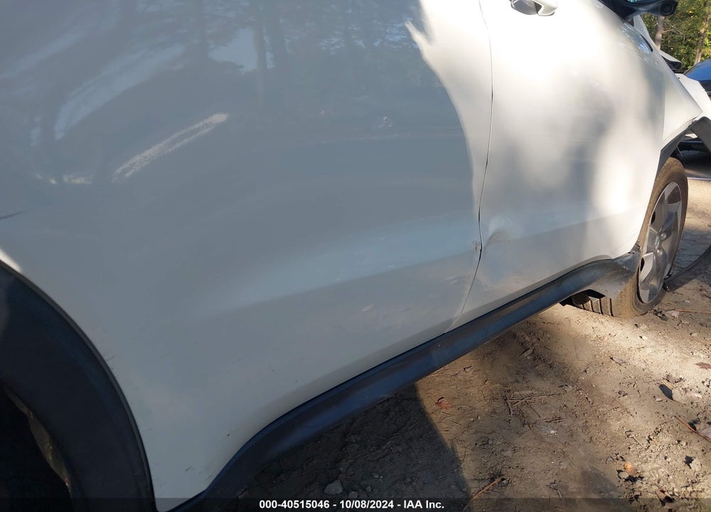2018 HONDA HR-V VIN: 3CZRU6H57JM714814