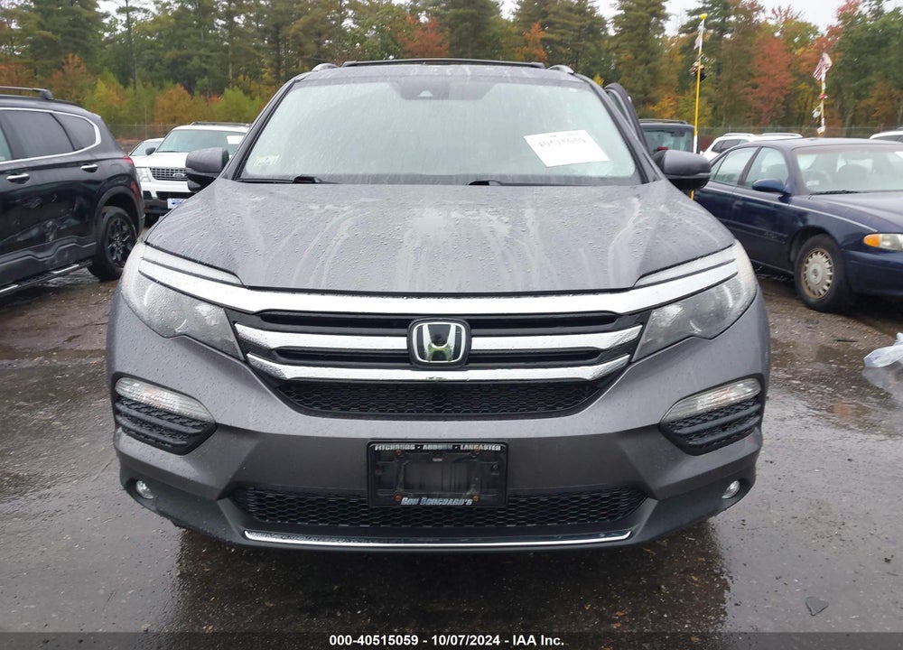 2017 HONDA PILOT TOURING VIN: 5FNYF6H9XHB019255