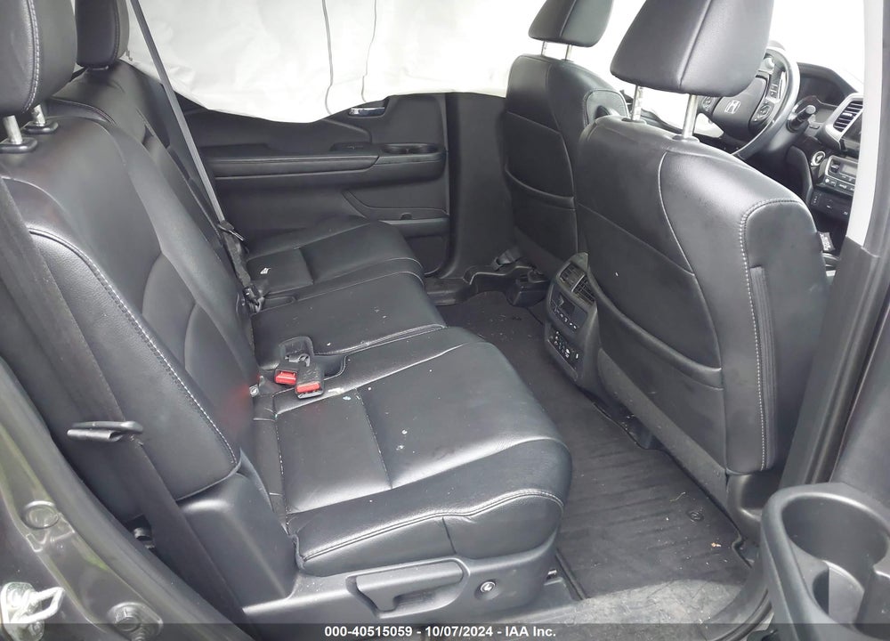 2017 HONDA PILOT TOURING VIN: 5FNYF6H9XHB019255