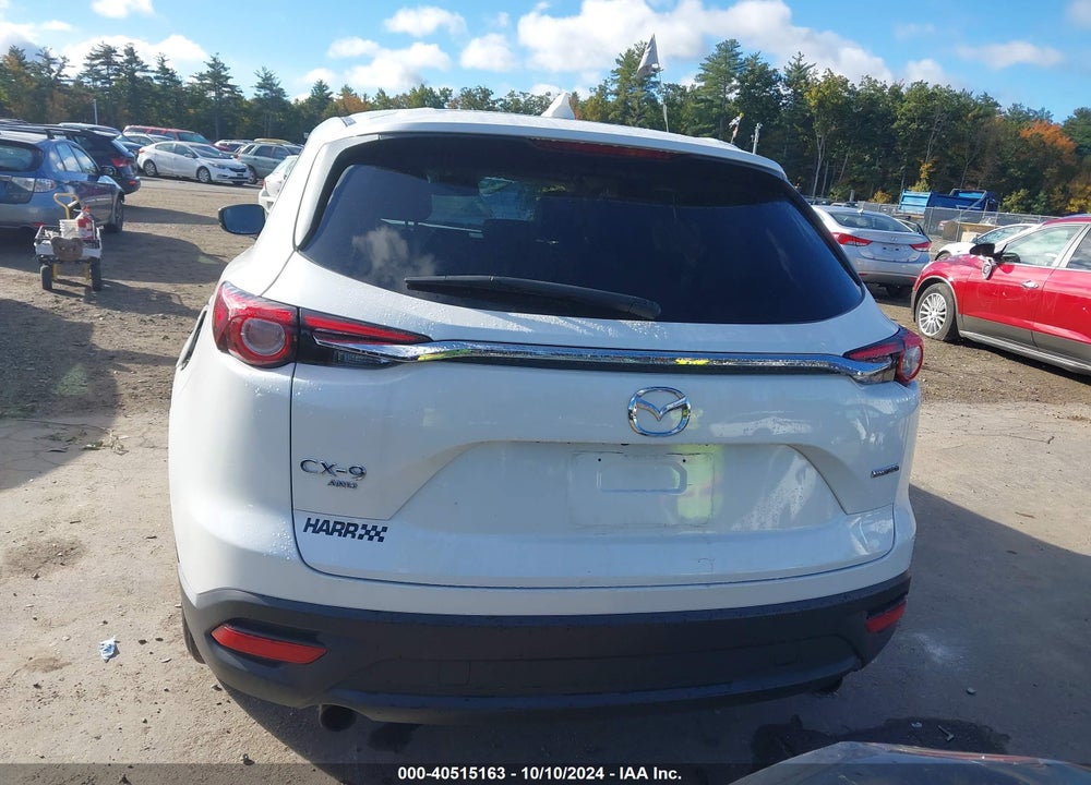 2022 MAZDA CX-9 TOURING VIN: JM3TCBCYXN0608205