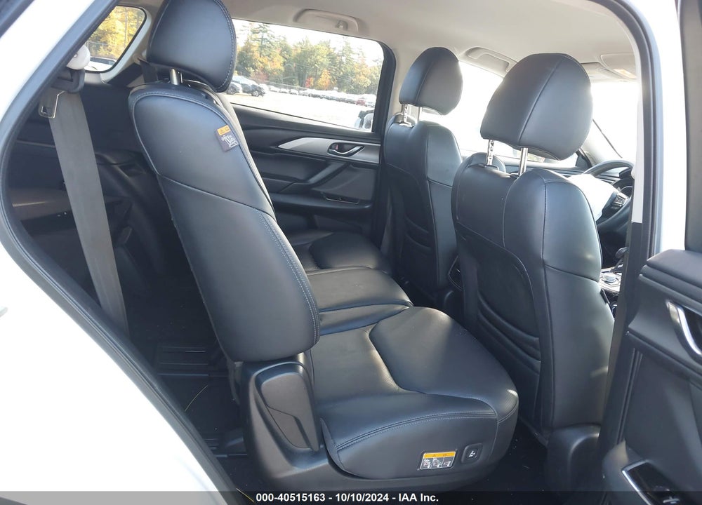 2022 MAZDA CX-9 TOURING VIN: JM3TCBCYXN0608205