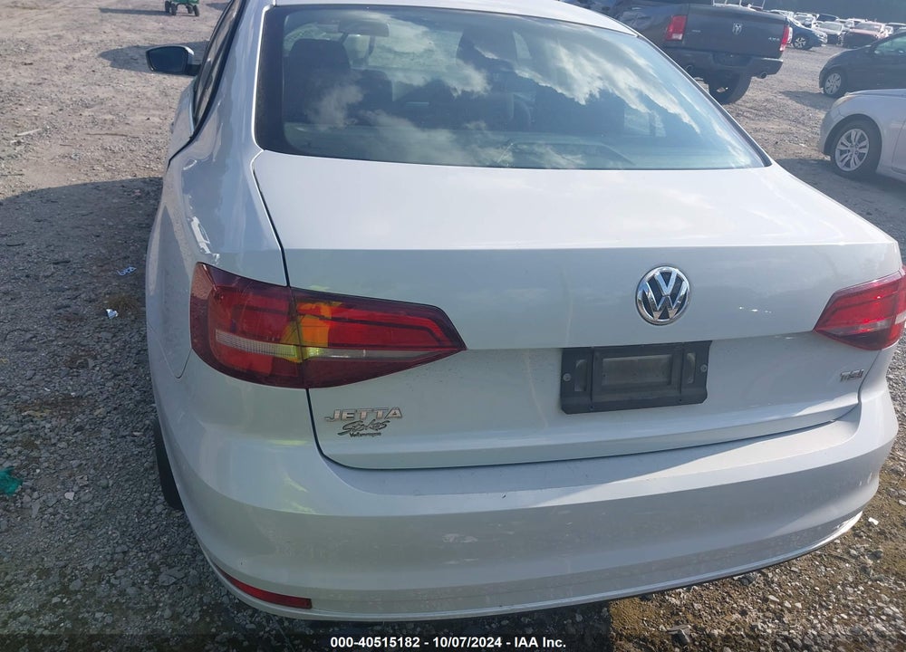 2017 VOLKSWAGEN JETTA 1.4T S VIN: 3VW2B7AJ4HM302478