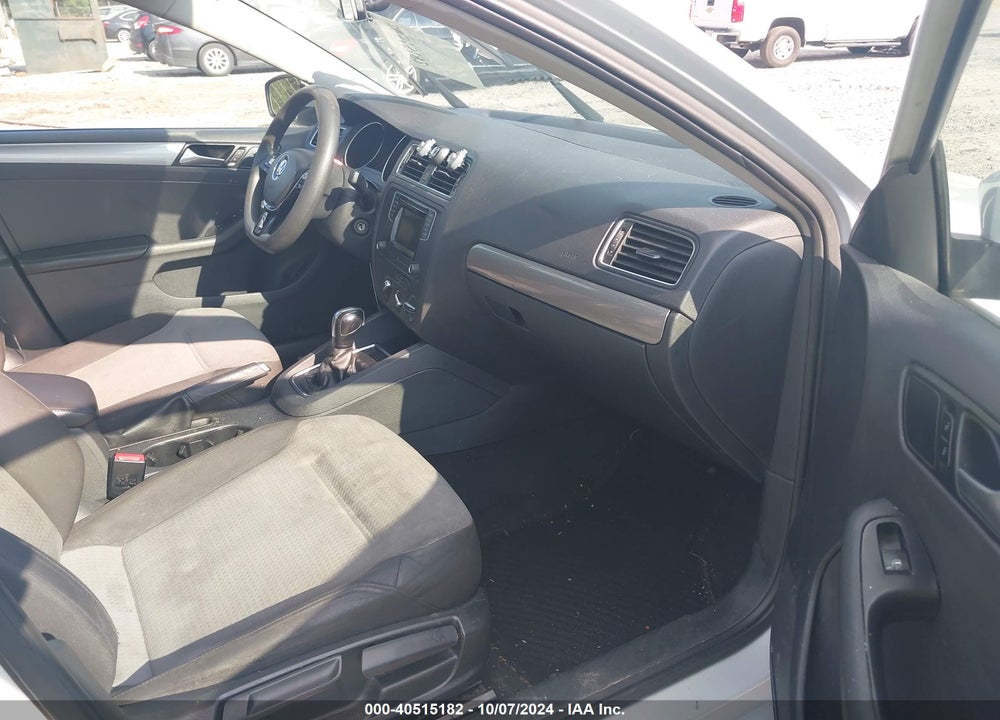 2017 VOLKSWAGEN JETTA 1.4T S VIN: 3VW2B7AJ4HM302478