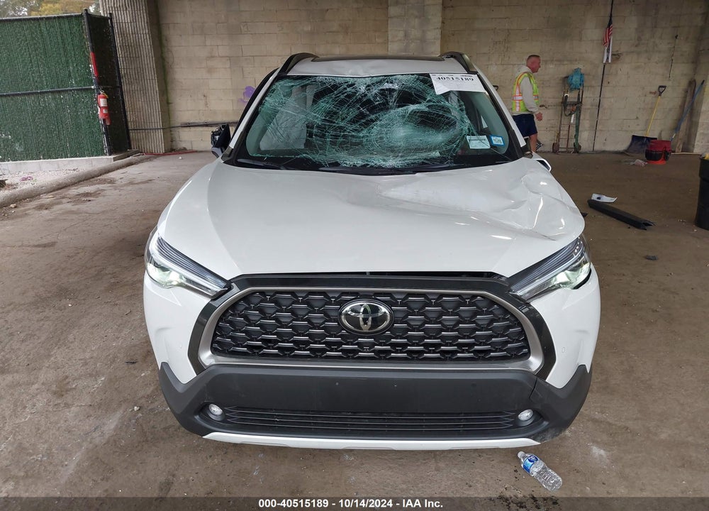 2024 TOYOTA COROLLA CROSS XLE VIN: 7MUDAABG9RV104386