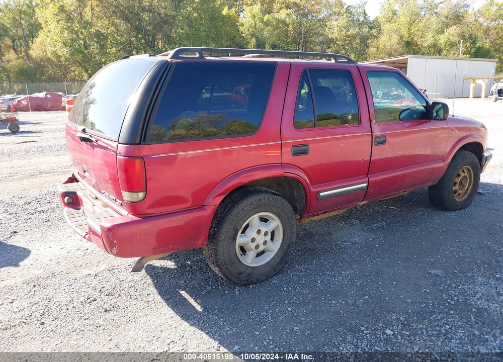 2000 CHEVROLET BLAZER LS VIN: 1GNDT13W9Y2268647