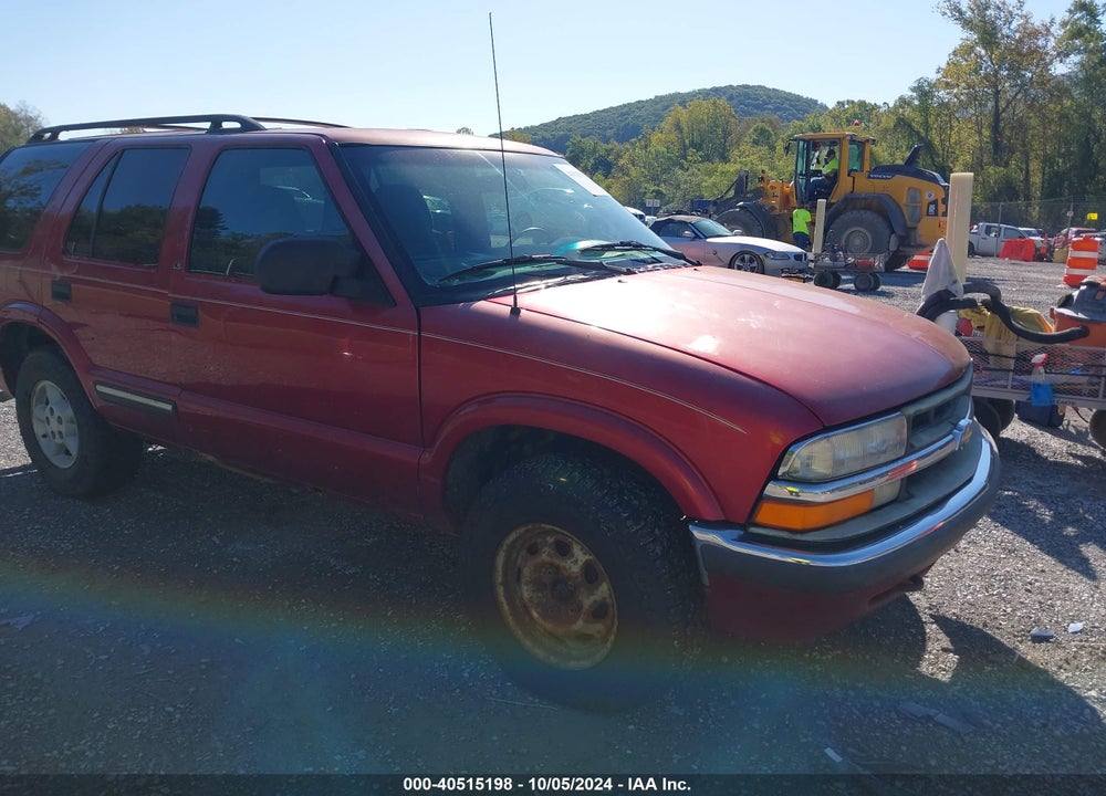 2000 CHEVROLET BLAZER LS VIN: 1GNDT13W9Y2268647