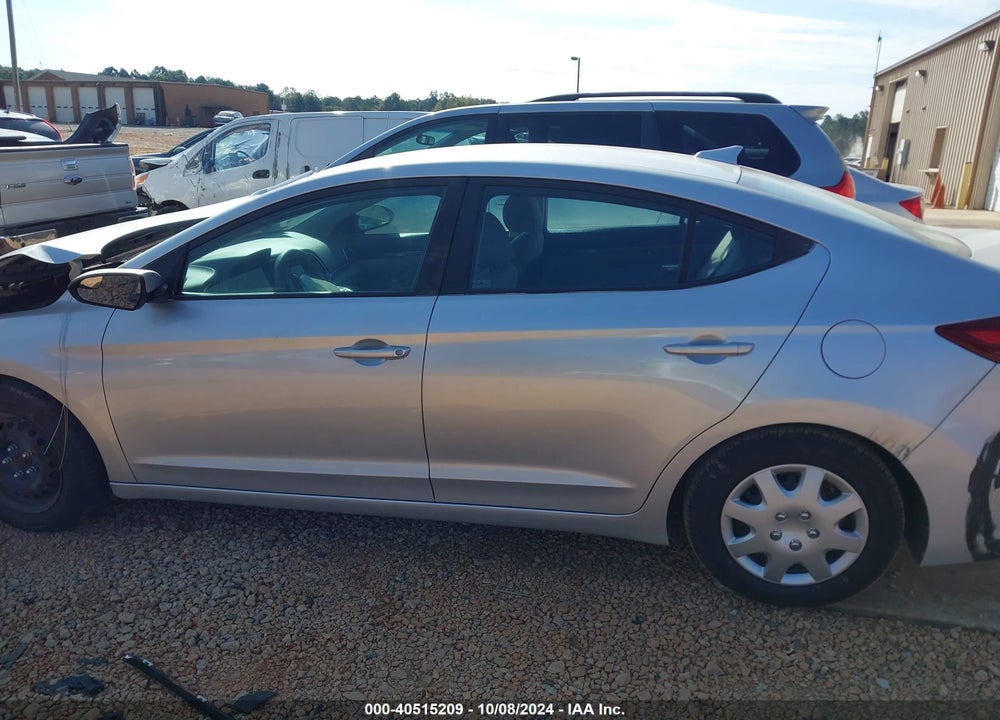 2017 HYUNDAI ELANTRA SE VIN: KMHD74LF9HU074165