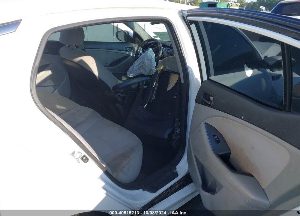 2015 KIA OPTIMA LX VIN: KNAGM4A79F5563112