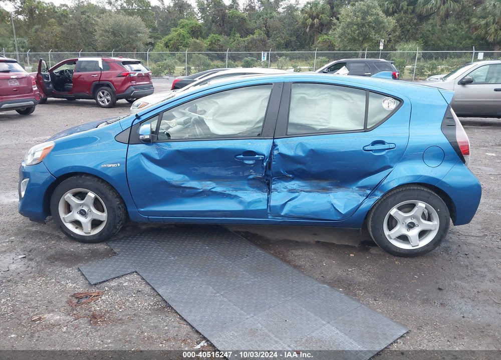 2015 TOYOTA PRIUS C TWO VIN: JTDKDTB34F1585531