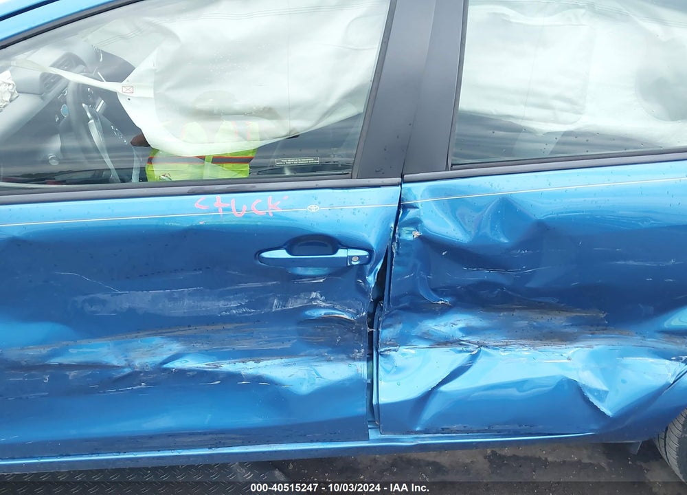 2015 TOYOTA PRIUS C TWO VIN: JTDKDTB34F1585531