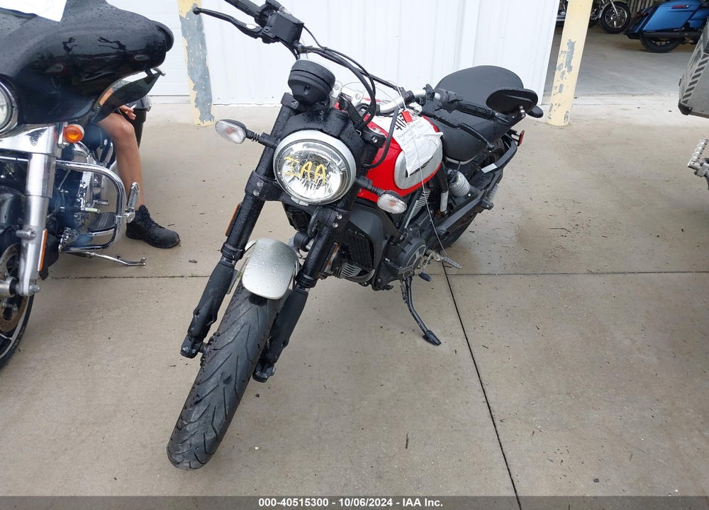 2018 DUCATI SCRAMBLER 800 VIN: ML015ANM8JT013490