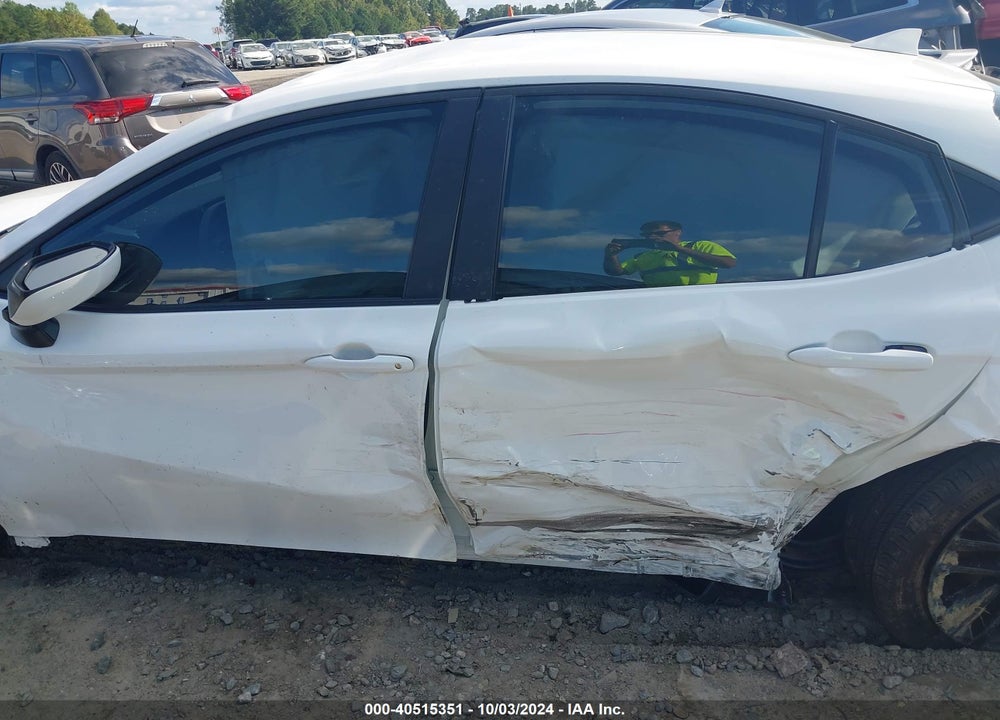 2025 TOYOTA CAMRY SE VIN: 4T1DAACKXSU006056