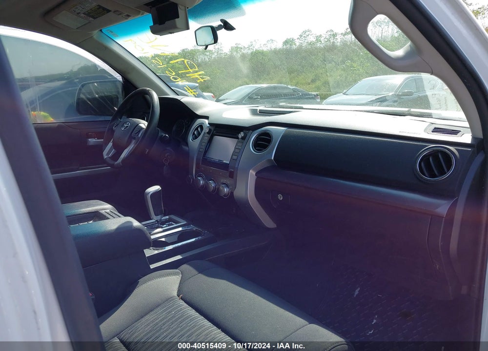 2015 TOYOTA TUNDRA SR 5.7L V8 VIN: 5TFUY5F18FX433833