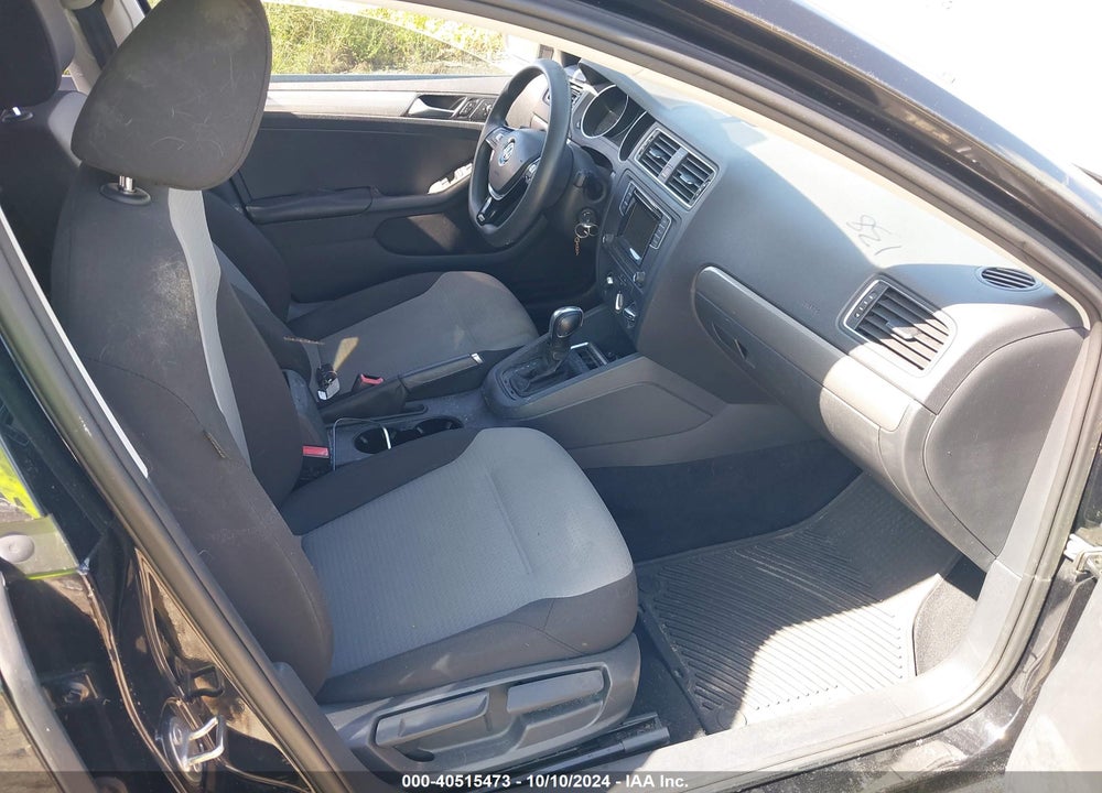 2017 VOLKSWAGEN JETTA 1.4T S VIN: 3VW2B7AJ8HM385770