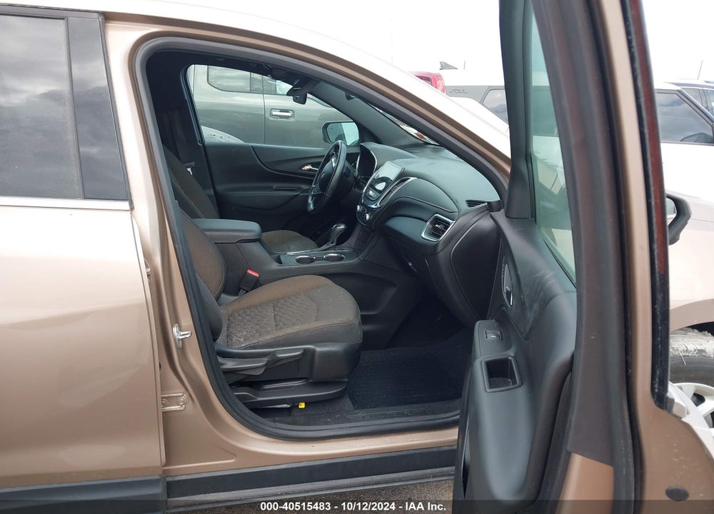 2019 CHEVROLET EQUINOX LT VIN: 2GNAXKEV1K6244466