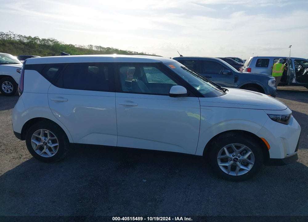 2023 KIA SOUL LX VIN: KNDJ23AU0P7874660
