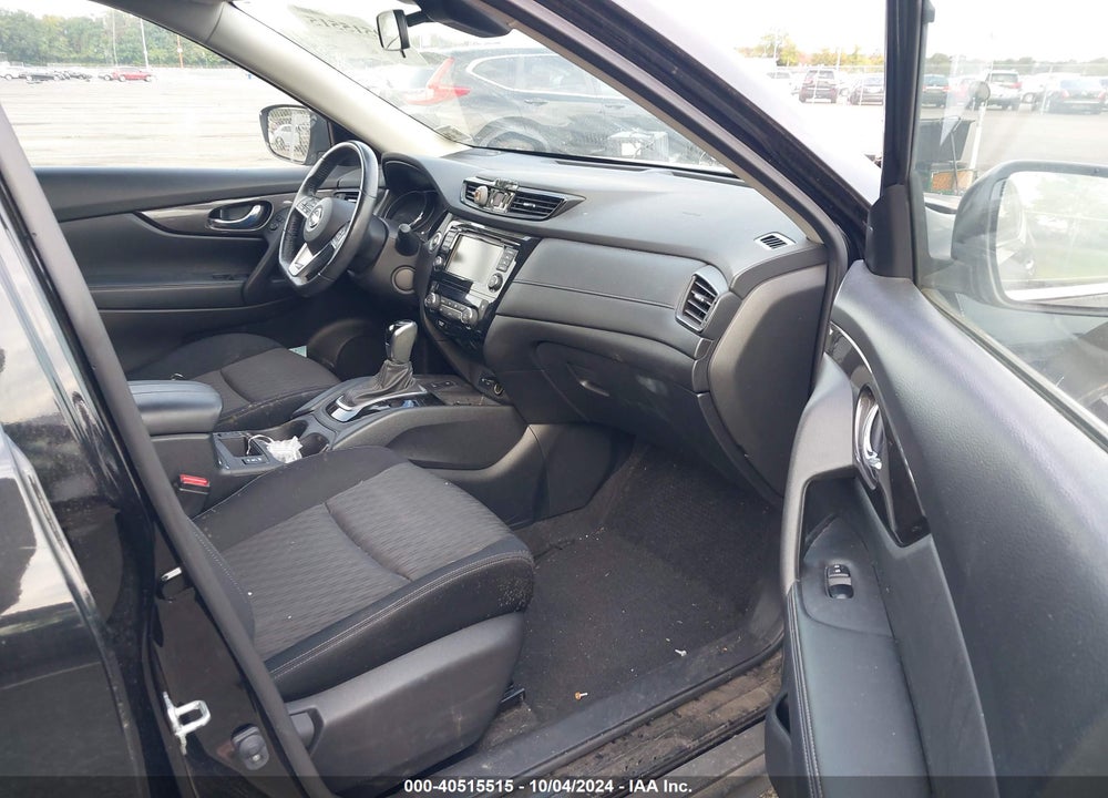 2019 NISSAN ROGUE SV VIN: JN8AT2MV0KW382824