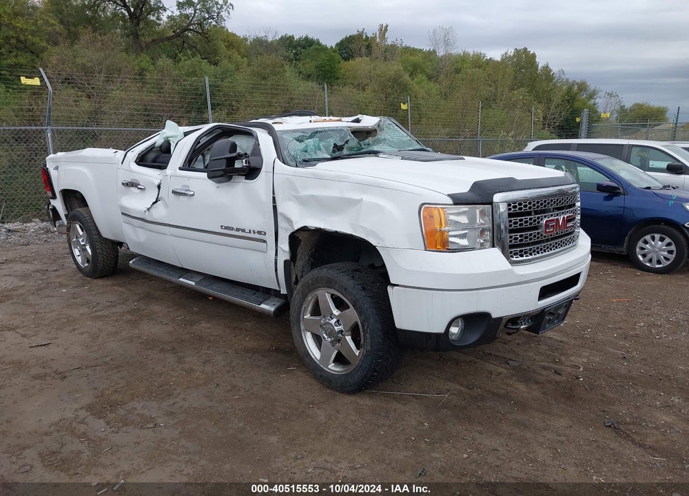 2014 GMC SIERRA 2500HD DENALI VIN: 1GT125E8XEF170297