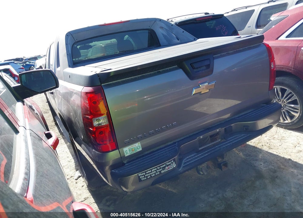 2007 CHEVROLET AVALANCHE 1500 LS VIN: 3GNEC12027G123926