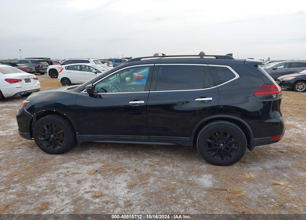 2018 NISSAN ROGUE SV VIN: 5N1AT2MT1JC768514