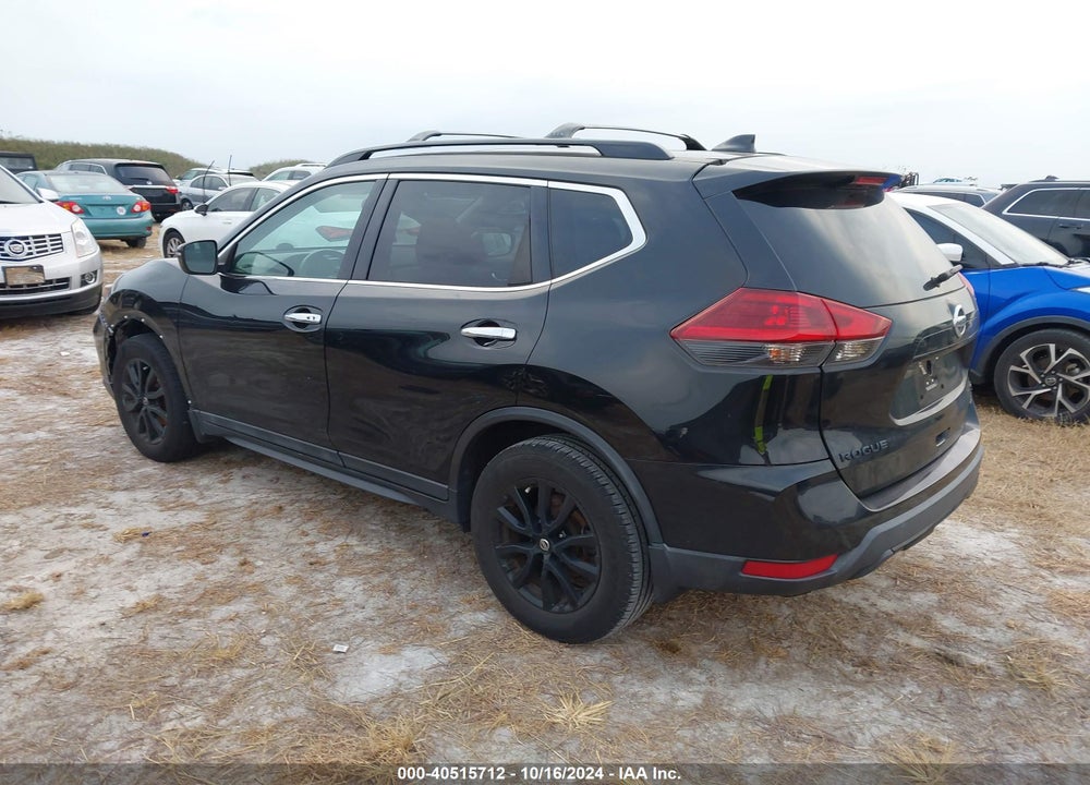 2018 NISSAN ROGUE SV VIN: 5N1AT2MT1JC768514