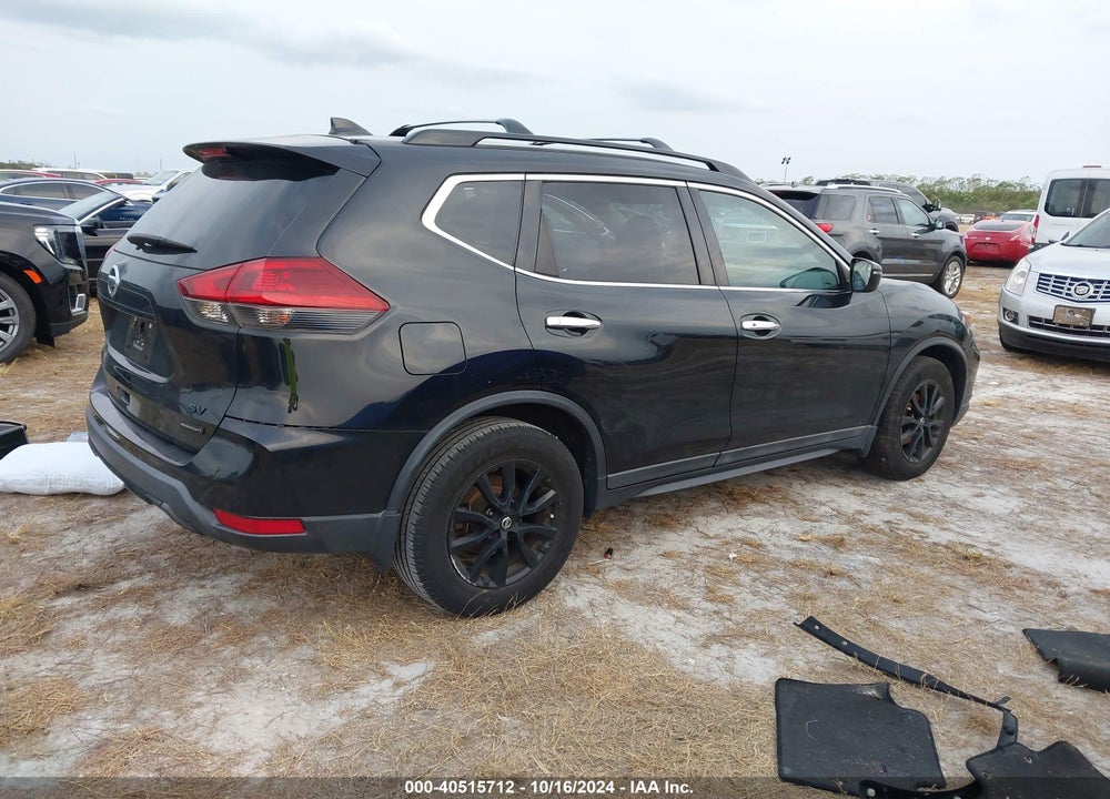 2018 NISSAN ROGUE SV VIN: 5N1AT2MT1JC768514