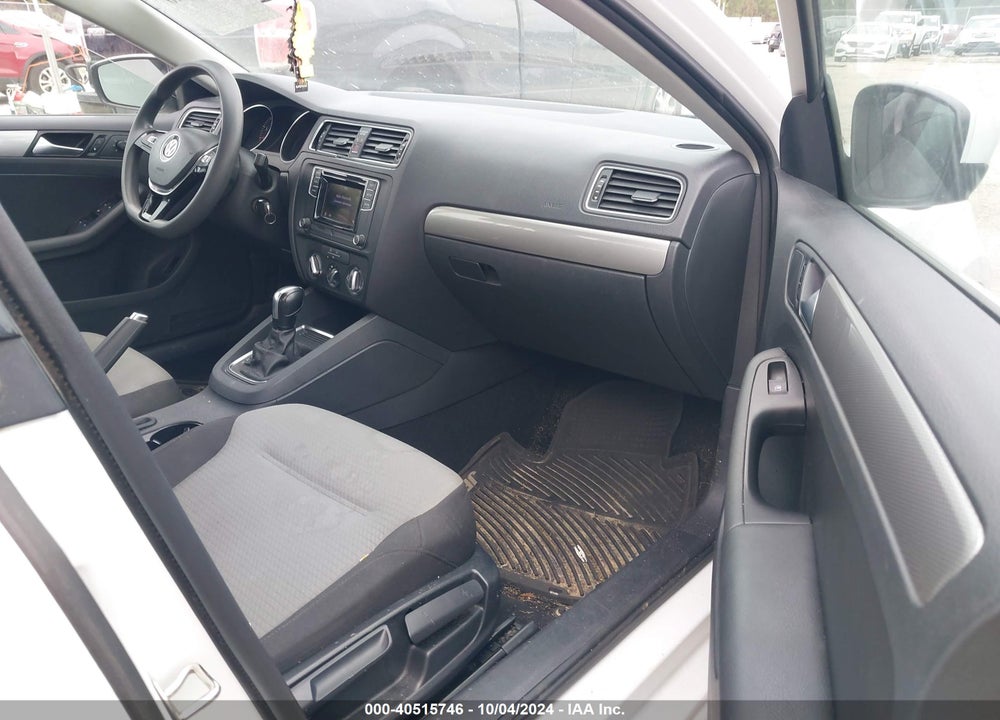 2017 VOLKSWAGEN JETTA VIN: 3VW2B7AJ1HM363576