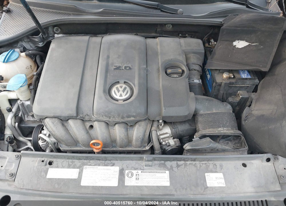 2013 VOLKSWAGEN PASSAT 2.5L SE VIN: 1VWBP7A33DC115361