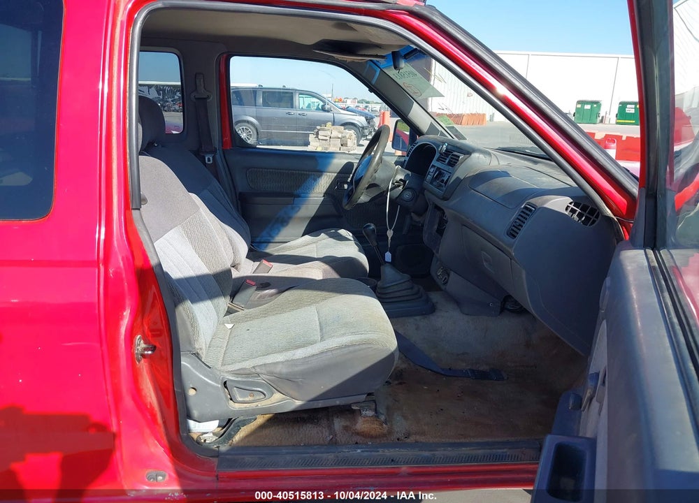 2000 NISSAN FRONTIER XE VIN: 1N6DD26S4YC301081