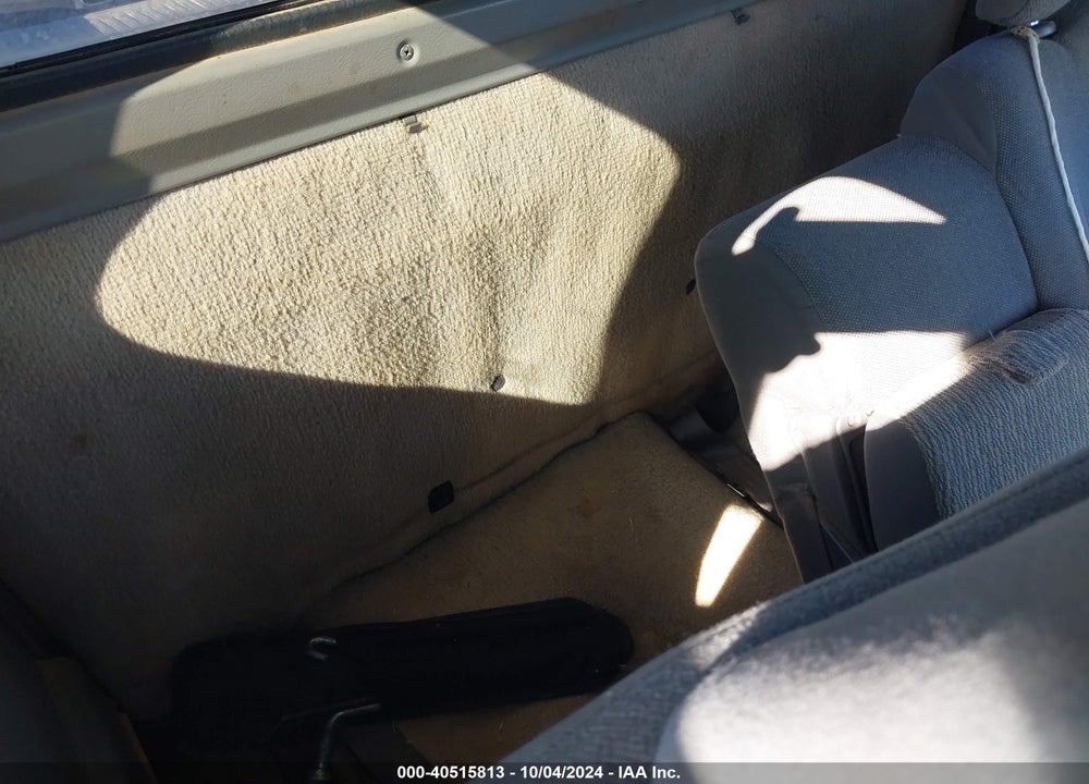 2000 NISSAN FRONTIER XE VIN: 1N6DD26S4YC301081