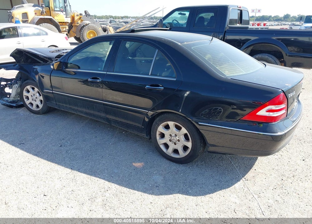 2005 MERCEDES-BENZ C 240 LUXURY VIN: WDBRF61J05A650284