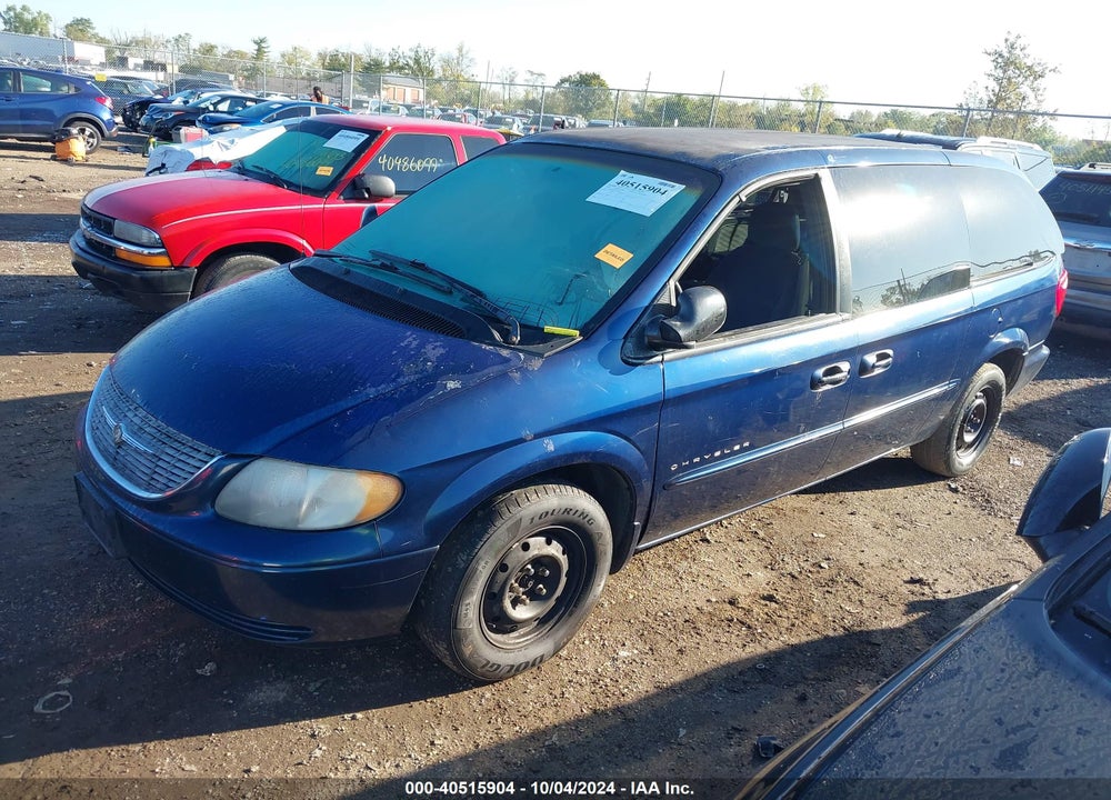 2001 CHRYSLER TOWN & COUNTRY LX VIN: 2C8GP44G31R125007