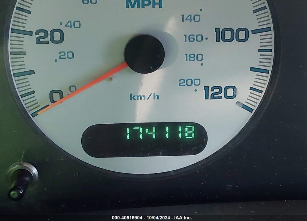 2001 CHRYSLER TOWN & COUNTRY LX VIN: 2C8GP44G31R125007