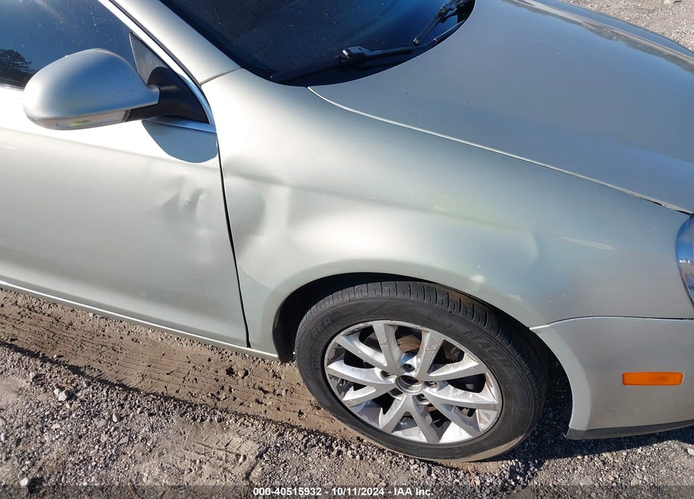 2010 VOLKSWAGEN JETTA SE VIN: 3VWRX7AJ0AM053988