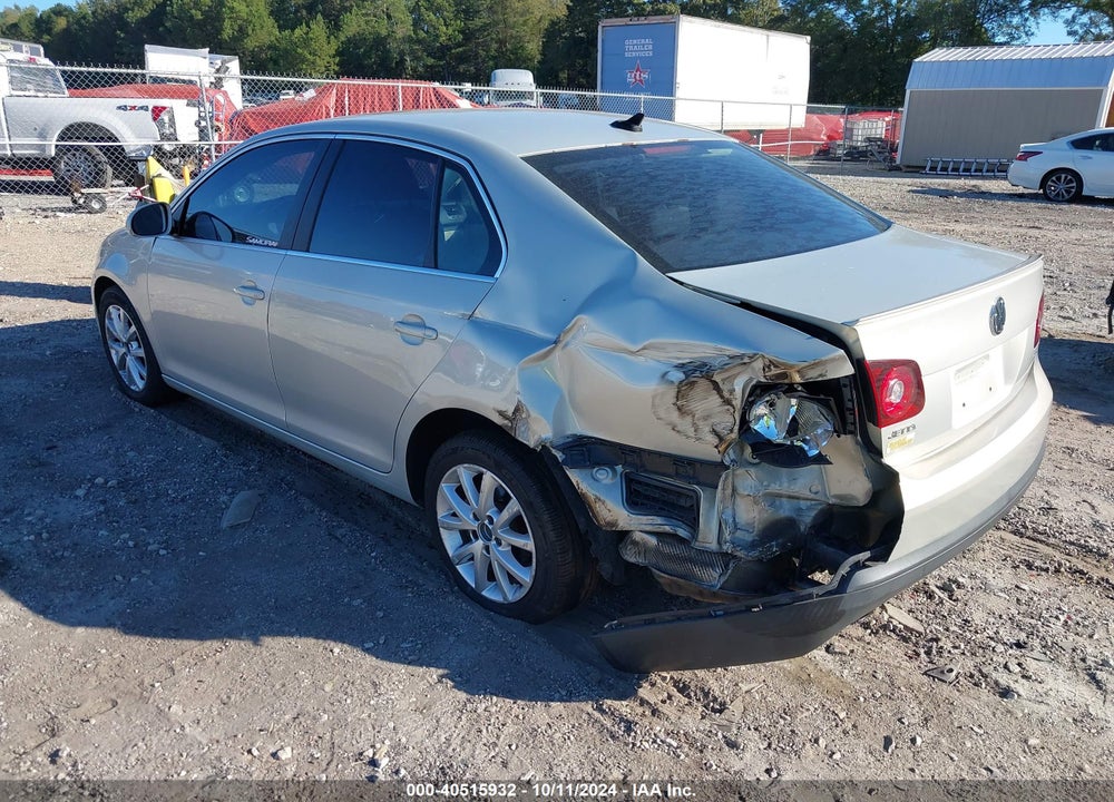 2010 VOLKSWAGEN JETTA SE VIN: 3VWRX7AJ0AM053988