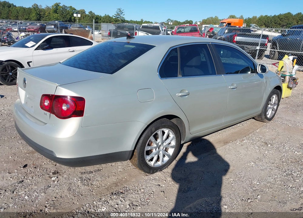 2010 VOLKSWAGEN JETTA SE VIN: 3VWRX7AJ0AM053988