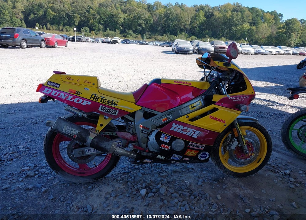 1992 YAMAHA FZR600 R VIN: JYA3HHE09NA041947