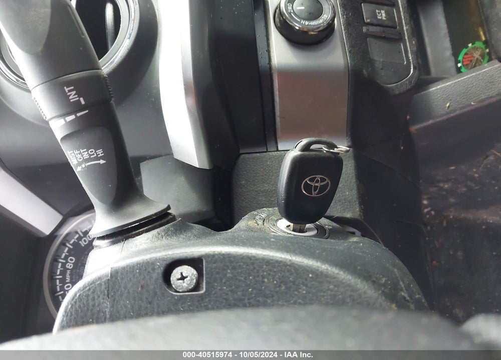 2022 TOYOTA TACOMA SR5 V6 VIN: 3TYCZ5AN2NT088018