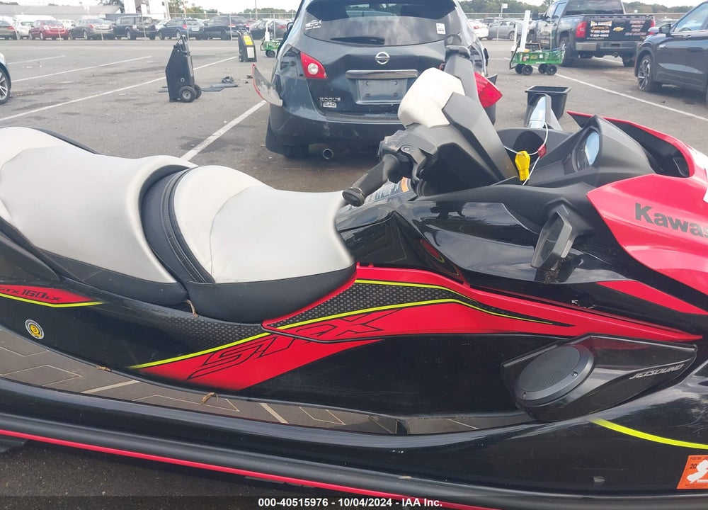 2024 KAWASAKI JET SKI STX VIN: KAW40038F32400000