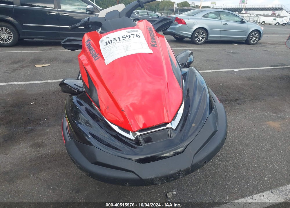 2024 KAWASAKI JET SKI STX VIN: KAW40038F32400000