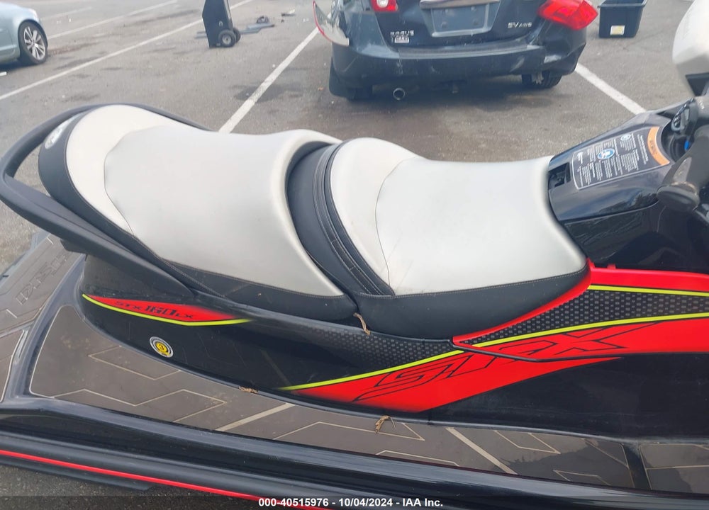 2024 KAWASAKI JET SKI STX VIN: KAW40038F32400000